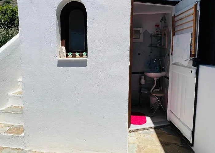 Beautiful Helios With Stunning Sea View! * Vrouhas